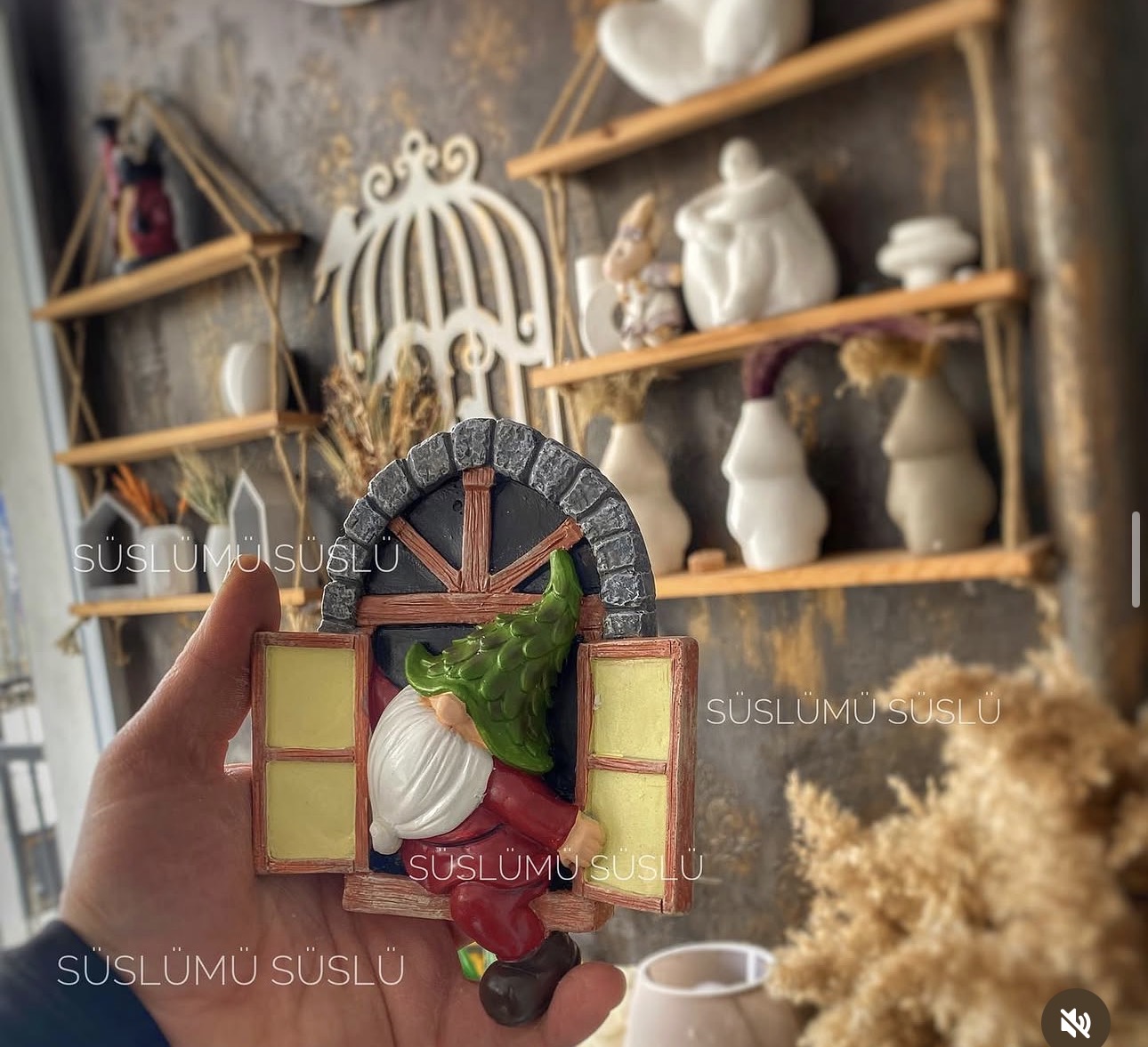 Pencereli gnome kalıbı