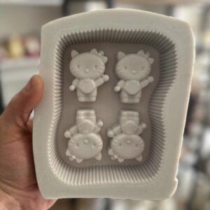 Hello kitty kalıbı